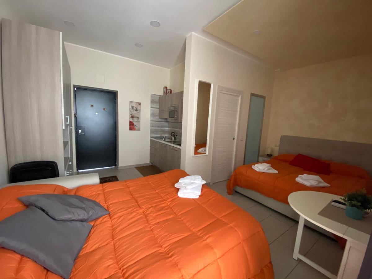 Room25Mq Picasso 切尔科拉 外观 照片